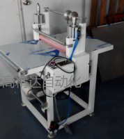 平臺氣壓型覆膜機(jī)